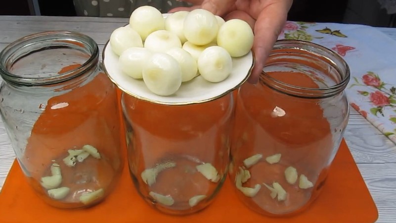 Цей рецепт огірків у чоловіка улюблений, він ходить у підвал лише за такими