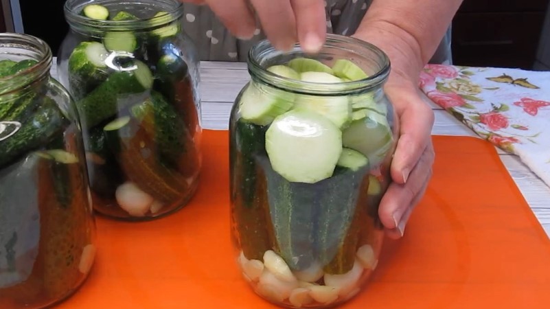 Цей рецепт огірків у чоловіка улюблений, він ходить у підвал лише за такими