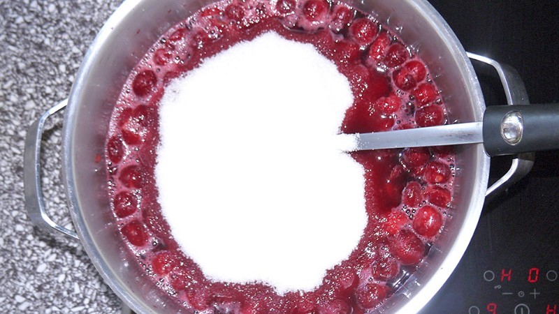 2 рецепти приготування справжнього вишневого варення