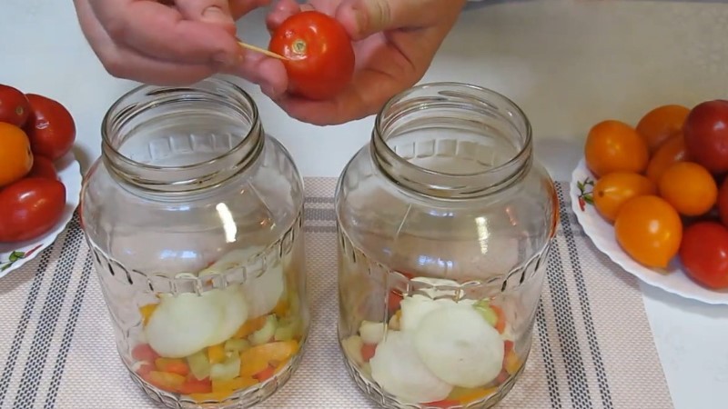 Це наші улюблені помідори на зиму. Смак неймовірний