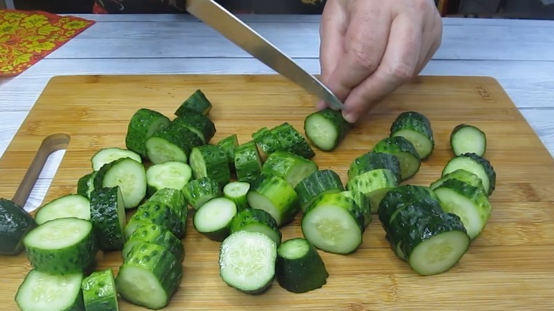 Той самий, найкращий рецепт огірків по-фінськи. Пробувала інші, але повертаюся до цього