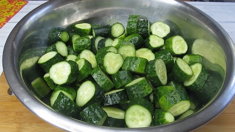 Той самий, найкращий рецепт огірків по-фінськи. Пробувала інші, але повертаюся до цього