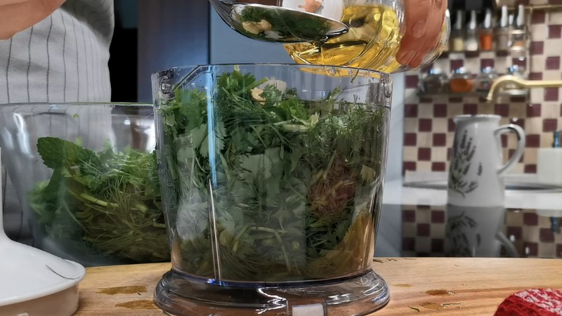 Жоден пучок зелені не пропадає. Мої заготівлі із зелені без закатки банок