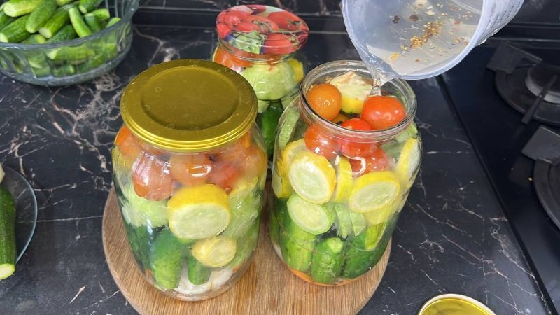 Овочеве асорті на зиму