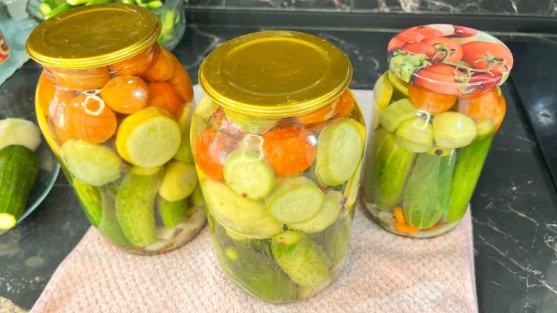 Овочеве асорті на зиму