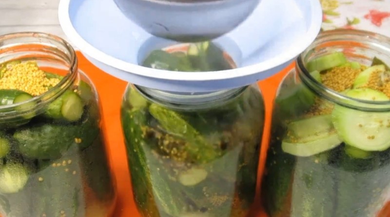 Заготівля огірків по-болгарськи. Гарний і нескладний рецепт