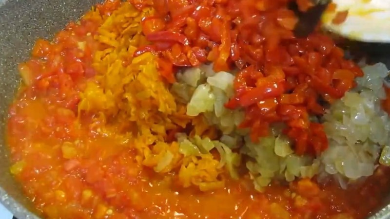 Найулюбленіша заготівля на зиму. Як це смачно, обожнюю її на чорному хлібі