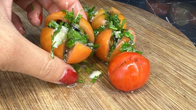 Закуска з помідорів