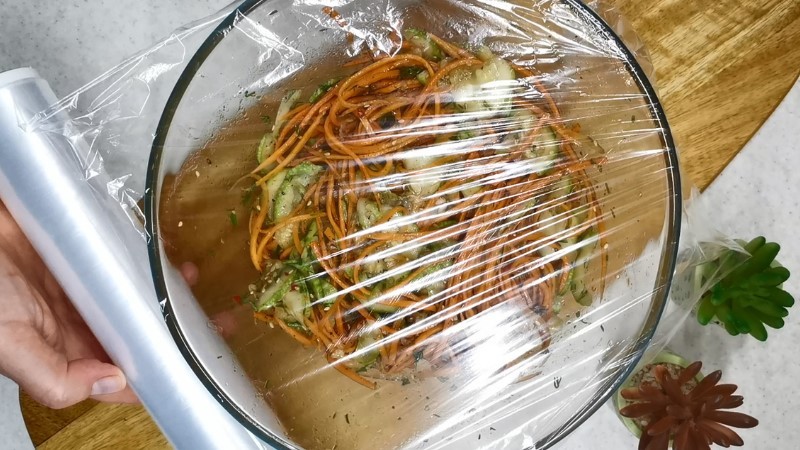 Кабачки з'їдаються як насіння, ледве встигаю готувати. Шикарна закуска