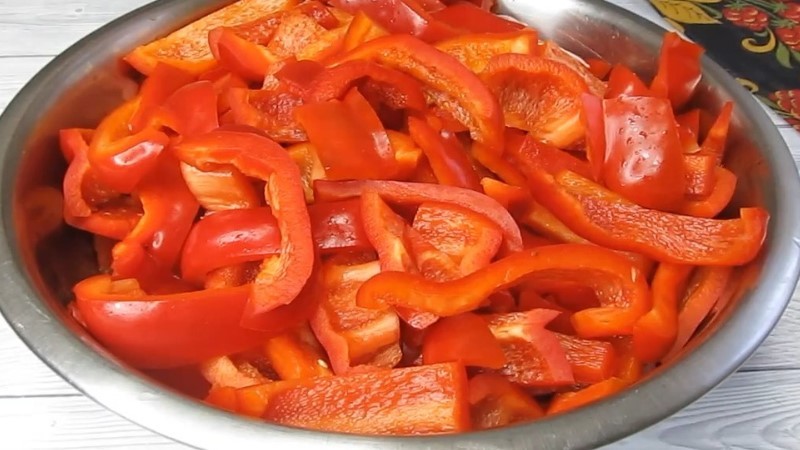 Нема року, щоб я не приготувала лечо. Завжди йде на ура