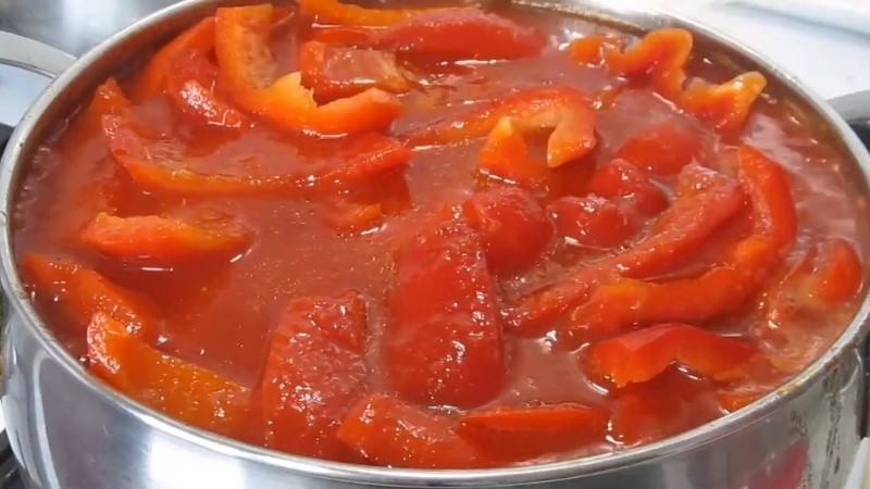 Нема року, щоб я не приготувала лечо. Завжди йде на ура