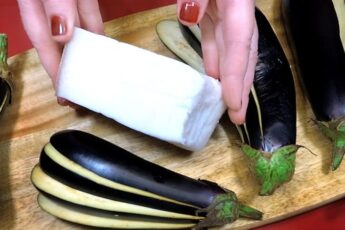 Баклажани із салом