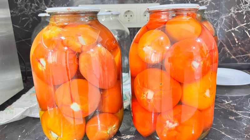 Помідори з часником на зиму