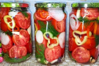 Помідори з овочами на зиму