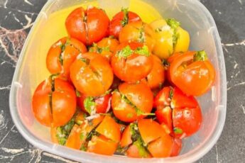 Закуска з помідорів