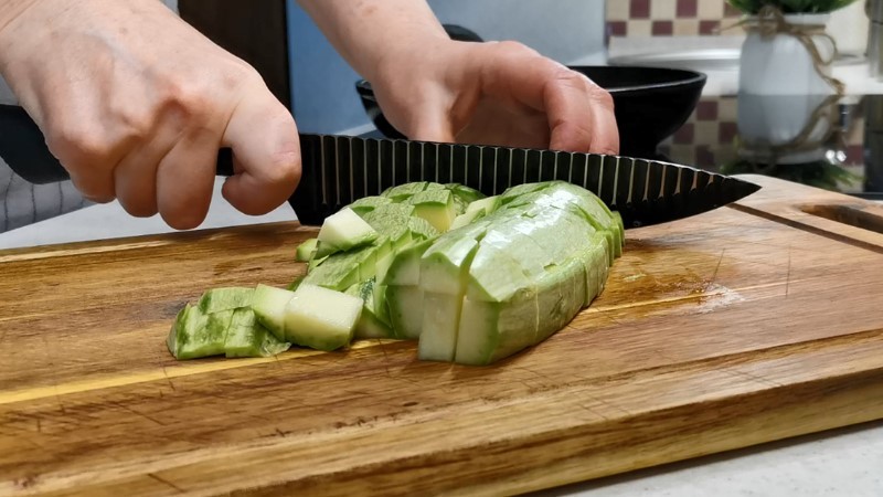 Так кабачки ніхто не готує, але варто скуштувати і вже не відірватися