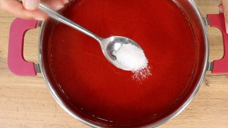 Рецепт томатного соку на зиму: швидко, без клопоту, за рецептом моєї бабусі