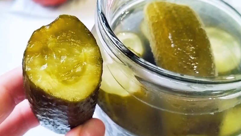 Рецепт солоних огірків