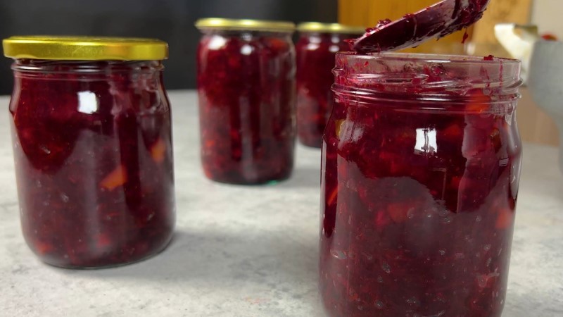 Продовжуємо робити заготовки на зиму: сьогодні готуємо заправку для борщу