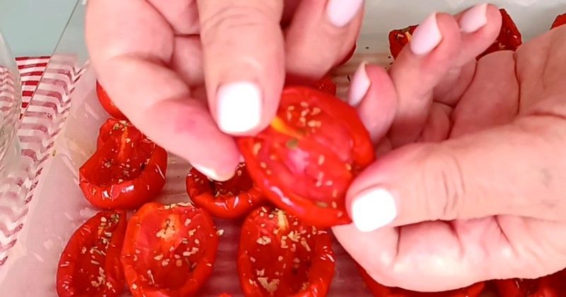 В'ялені помідори в олії в домашніх умовах