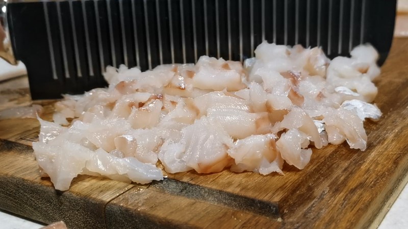 Можу готувати та їсти таку рибу кілька днів поспіль. Рецепт старий, а все ніяк не набридне