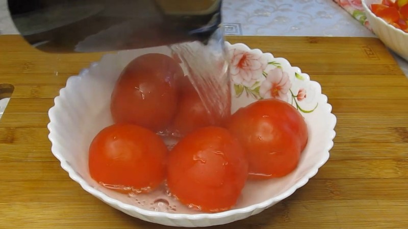 Ситна овочева страва, яка підкорила багатьох. У власному соку все готується