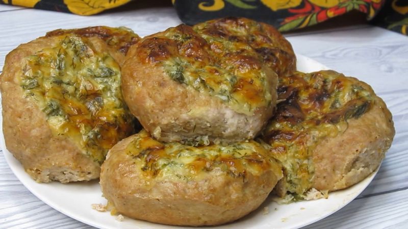 Котлети з начинкою