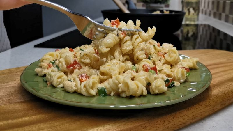 Приготування макаронів у соусі