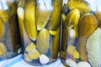 Рецепт солоних огірків