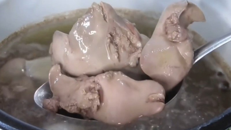 Салат всього із чотирьох інгредієнтів, але як смачно