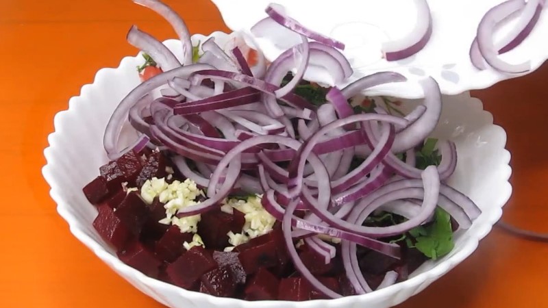 Банальний буряк, а такий салат вийшов