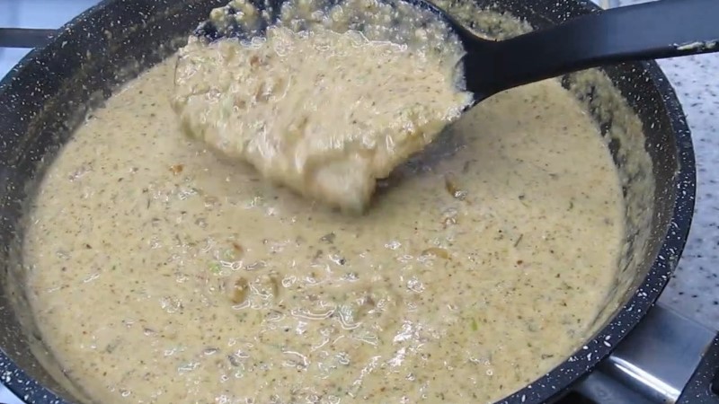 Так курку готую часто. Смак дивовижний, соус робить його таким