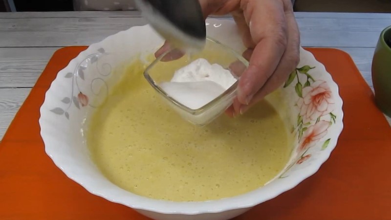 Беремо склянку варення і печемо пиріг. Хоч щодня готуй