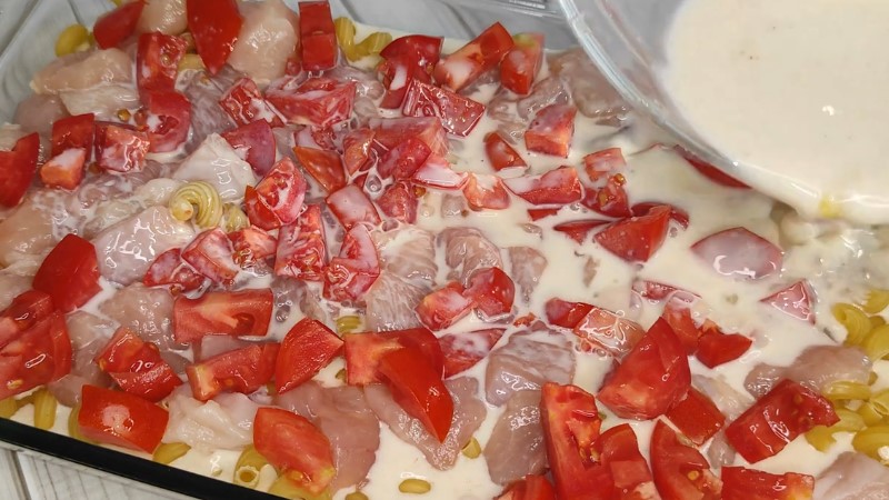 Запіканка з макаронів та курячого філе. Швидка та смачна вечеря або обід