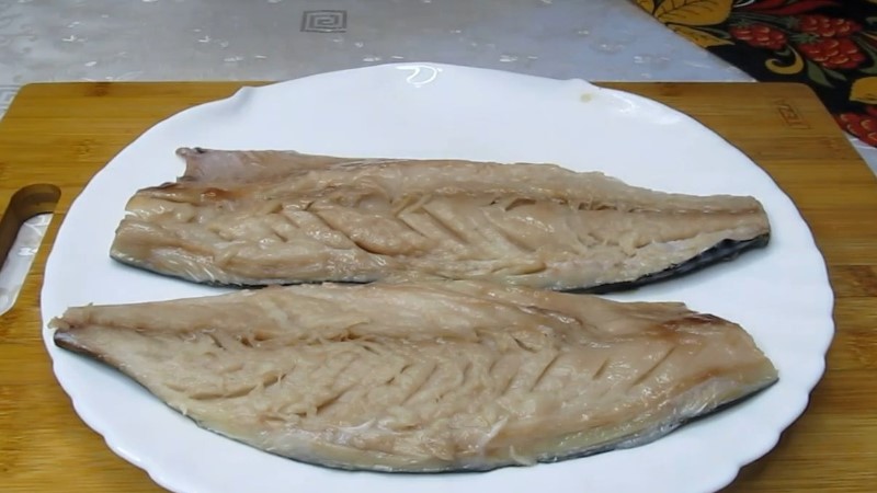 Спробуйте отак запекти рибу. Гарніру не потрібний, все і так ситно та апетитно