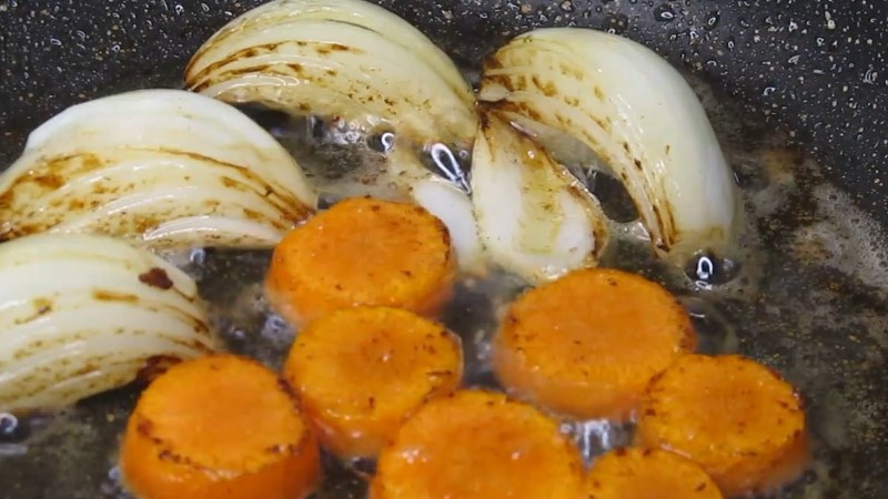 Справжній грузинський суп Харчо. Неможливо відірватись