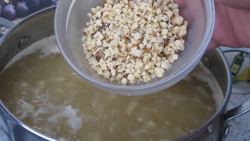 Справжній грузинський суп Харчо. Неможливо відірватись