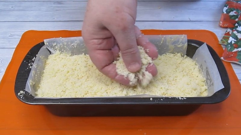 Ніжний кекс з ягодами. Все змішала, у форму і в духовку