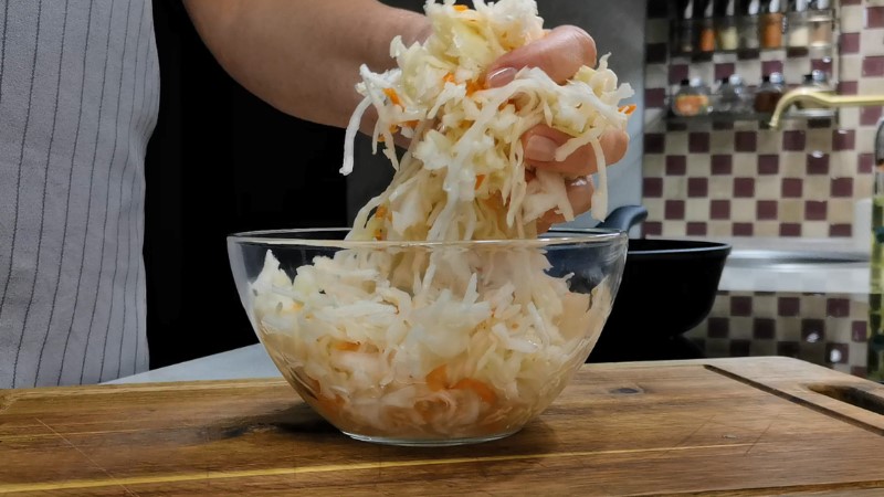 Ніколи не готувала смачнішої капусти, в рази смачніша за звичайну солянку