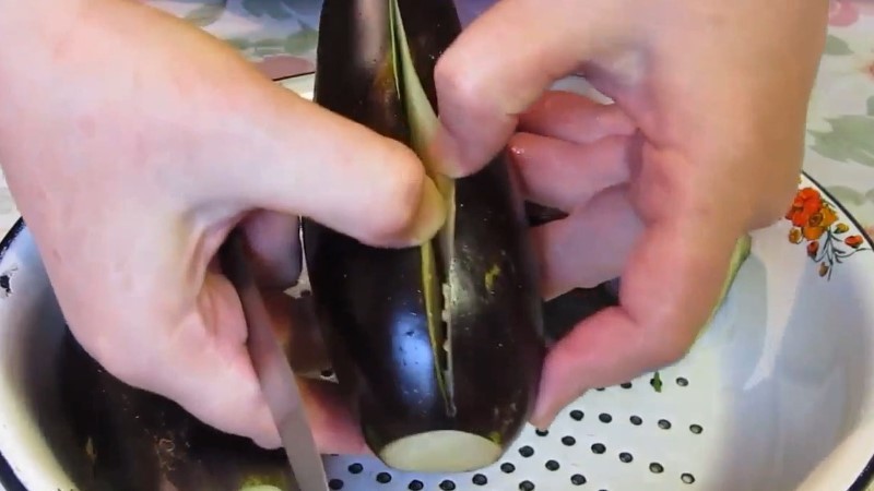 Вони підкорили мене своїм смаком. Скільки ж я переготувала такі баклажани