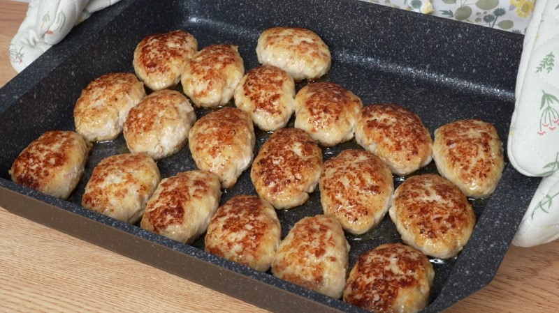 Запікання котлет