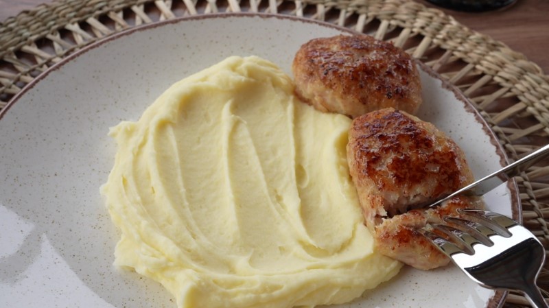Котлети з картопляним п'юре