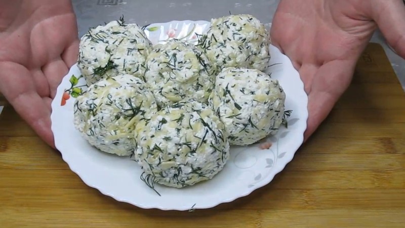 Це "ледачі" сирні коржі на сніданок і для перекусу