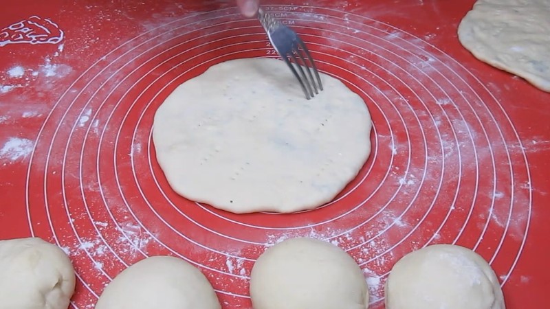 Це "ледачі" сирні коржі на сніданок і для перекусу