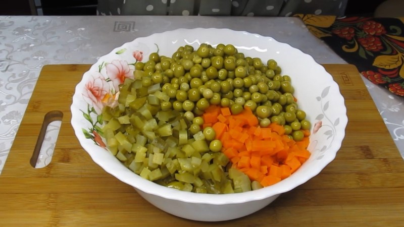 Один із моїх улюблених салатів, тому що смачний і готується по-швидкому