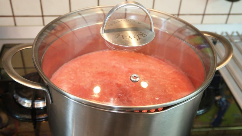 Томатний сік на зиму. Користуюсь цим рецептом щороку