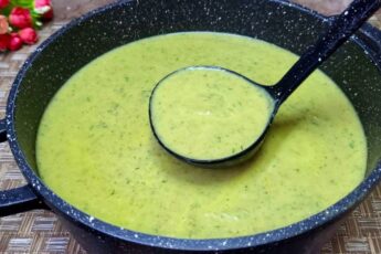 Крем-суп з кабачків, сочевиці та грибів