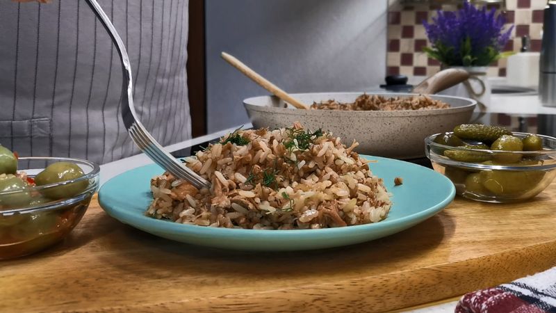 Приготування гречки з рисом та тушонкою