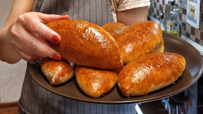 Пиріжки з яблуками