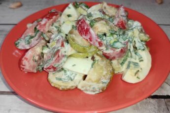 Салат із смаженими кабачками